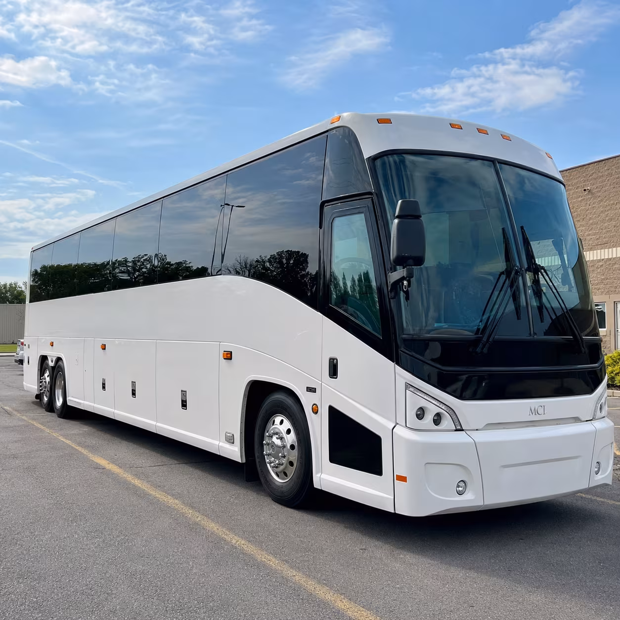 corporate shuttles to the salt palace convention center and major slc conference hotels